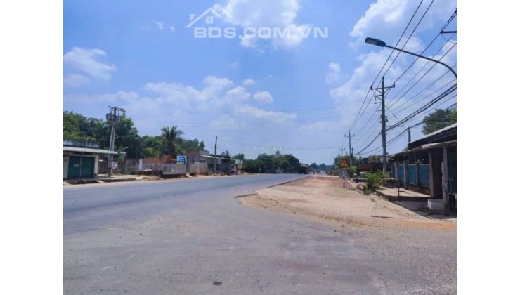 1 lô duy nhất MT nhựa 32m, gần chợ Tân Thành TP Đồng Xoài giá ngộp cc ngay